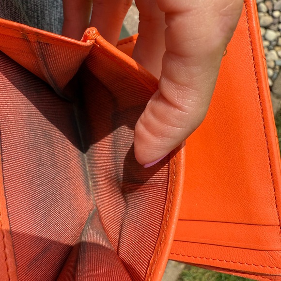 Chanel Orange Quilted Women's Wallet - Picture 4 of 5